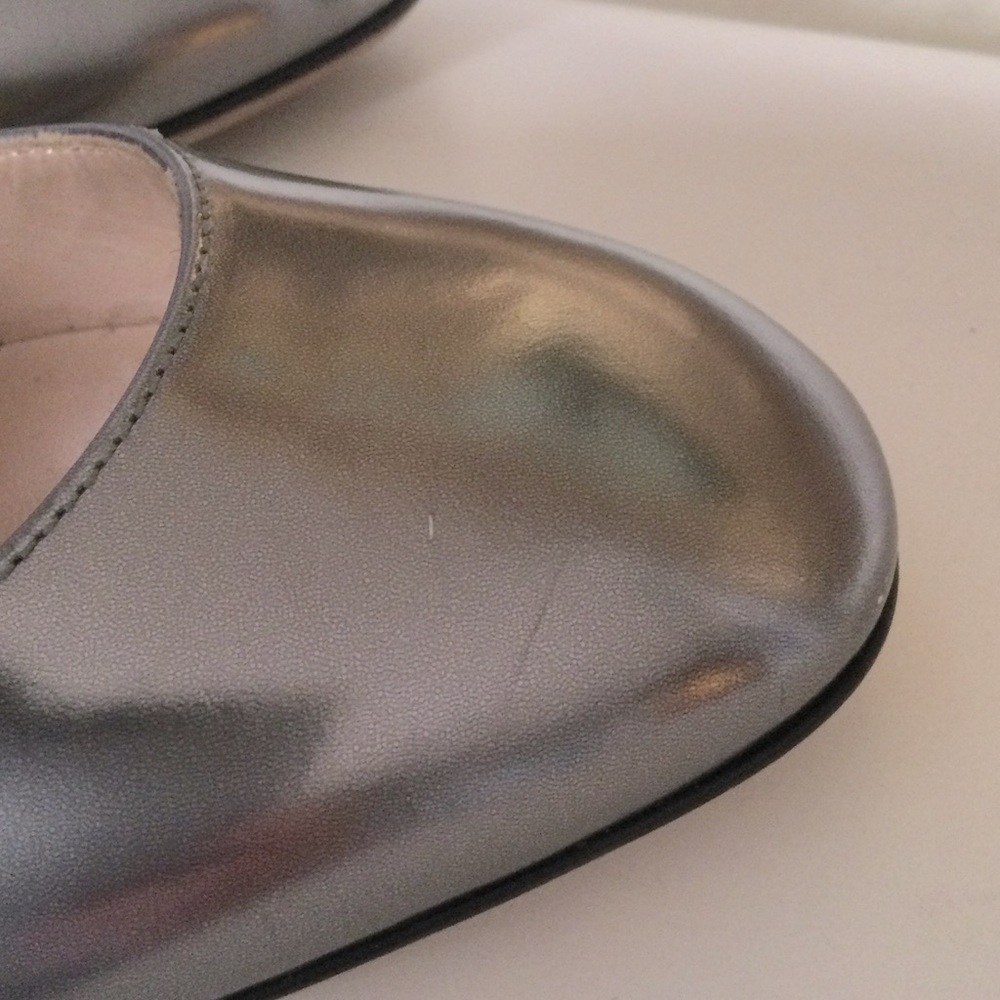Valentino Metallic Silver Leather Block Heel Pumps - Picture 10 of 16